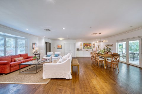 Villa ou maison à vendre à Miami, Floride: 4 chambres, 218.78 m2 № 2009065 - photo 8