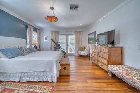 Villa ou maison à vendre à Miami, Floride: 4 chambres, 218.78 m2 № 2009065 - photo 17