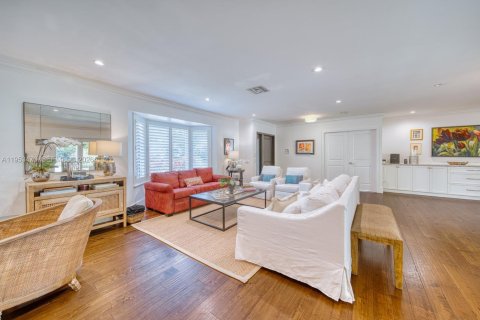 Villa ou maison à vendre à Miami, Floride: 4 chambres, 218.78 m2 № 2009065 - photo 3