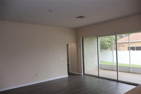 Villa ou maison à louer à Ocala, Floride: 4 chambres, 202.99 m2 № 2400947 - photo 10