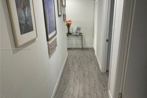 Townhouse in Homestead, Florida 4 bedrooms, 133.22 sq.m. № 1776268 - photo 10
