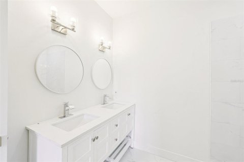 Casa en venta en Port Charlotte, Florida, 4 dormitorios, 151.99 m2 № 1902912 - foto 15