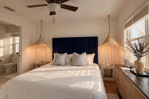 Villa ou maison à vendre à Treasure Island, Floride: 3 chambres, 222.22 m2 № 2432645 - photo 15