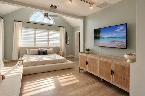Villa ou maison à vendre à Treasure Island, Floride: 3 chambres, 222.22 m2 № 2432645 - photo 11