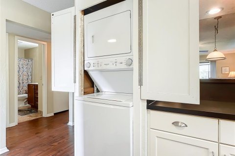 Купить кондоминиум в Деланд, Флорида 6 комнат, 107.4м2, № 1441369 - фото 14