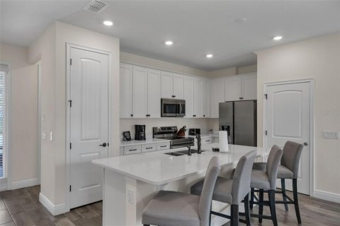 Touwnhouse à vendre à Kissimmee, Floride: 2 chambres, 129.51 m2 № 2375436 - photo 25