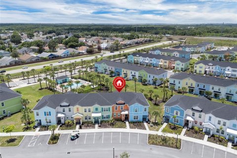 Touwnhouse à vendre à Kissimmee, Floride: 2 chambres, 129.51 m2 № 2375436 - photo 5