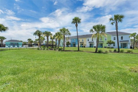 Touwnhouse à vendre à Kissimmee, Floride: 2 chambres, 129.51 m2 № 2375436 - photo 14