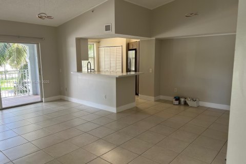 Condominio en venta en Pembroke Pines, Florida, 2 dormitorios, 101.36 m2 № 1957771 - foto 7