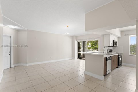 Condominio en venta en Pembroke Pines, Florida, 2 dormitorios, 101.36 m2 № 1957771 - foto 28