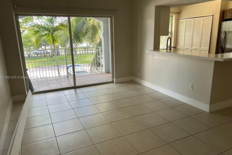 Condominio en venta en Pembroke Pines, Florida, 2 dormitorios, 101.36 m2 № 1957771 - foto 16