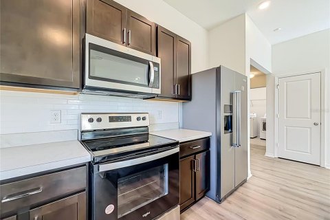 House in Mascotte, Florida 3 bedrooms, 142.79 sq.m. № 2094004 - photo 16