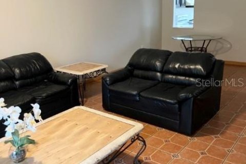 Condo in Gainesville, Florida, 3 bedrooms  № 1515662 - photo 3