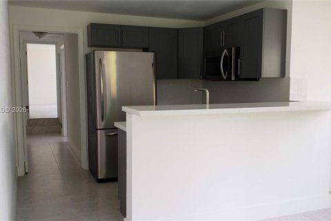 Снять в аренду виллу или дом в Майами, Флорида 2 спальни, 193.14м2, № 2003501 - фото 6