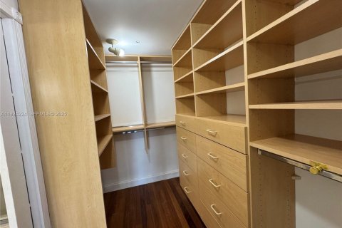 Condo in Miami, Florida, 2 bedrooms  № 1982826 - photo 14