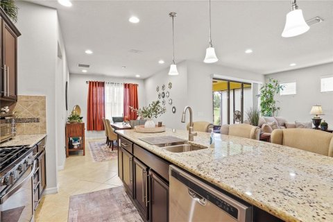 Casa en venta en Davenport, Florida, 3 dormitorios, 185.8 m2 № 1816863 - foto 12