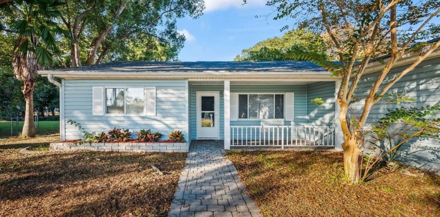 Villa ou maison à Summerfield, Floride 3 chambres, 141.77 m2 № 2142458