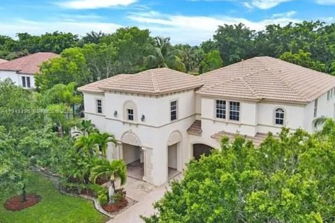 Дом в Веллингтон, Флорида 5 спален, 396.51м2 № 1998125