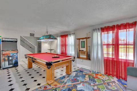 House in Tampa, Florida 4 bedrooms, 219.25 sq.m. № 2226107 - photo 20