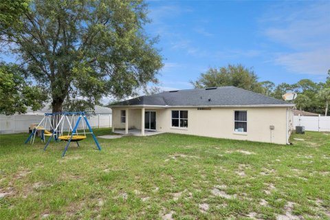 Villa ou maison à vendre à Deltona, Floride: 3 chambres, 155.7 m2 № 2304728 - photo 3