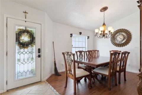 Villa ou maison à vendre à Deltona, Floride: 3 chambres, 155.7 m2 № 2304728 - photo 5