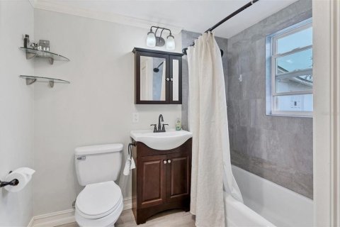 Купить виллу или дом в Аркадия, Флорида 9 комнат, 153.1м2, № 1064052 - фото 25
