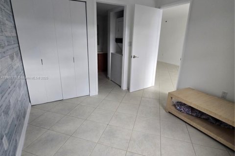 Copropriété à vendre à Miami Beach, Floride: 2 chambres, 82.68 m2 № 1972010 - photo 16