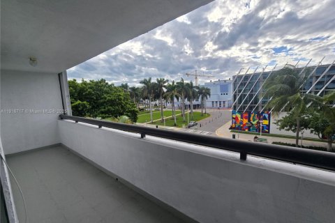 Copropriété à vendre à Miami Beach, Floride: 2 chambres, 82.68 m2 № 1972010 - photo 21