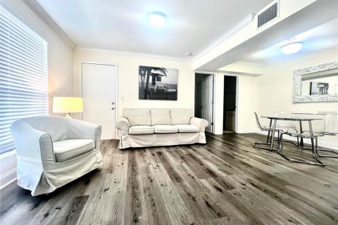 Condominio en alquiler en Palm Harbor, Florida, 1 dormitorio, 52.3 m2 № 1857735 - foto 3