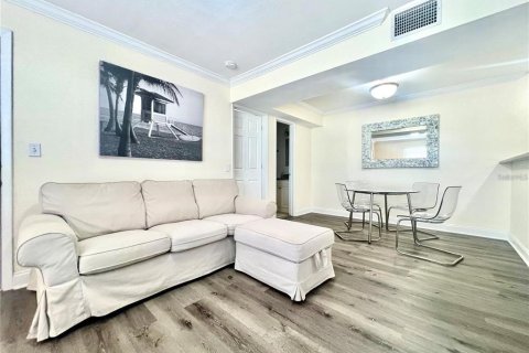 Condominio en alquiler en Palm Harbor, Florida, 1 dormitorio, 52.3 m2 № 1857735 - foto 5