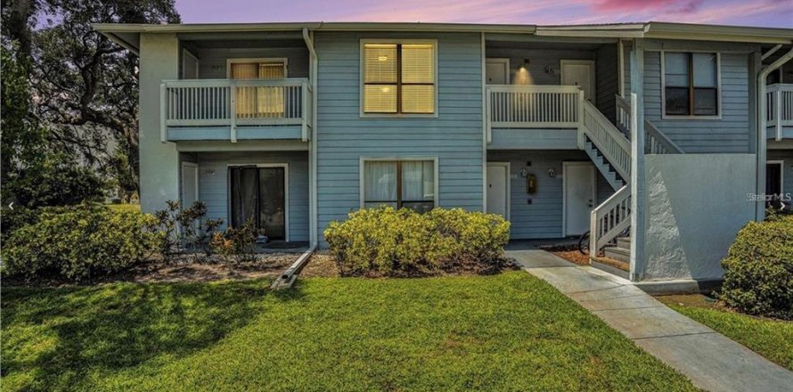 Condominio en Palm Harbor, Florida, 1 dormitorio № 1857735