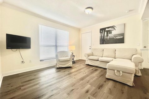 Condominio en alquiler en Palm Harbor, Florida, 1 dormitorio, 52.3 m2 № 1857735 - foto 6