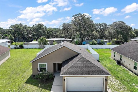 House in Groveland, Florida 3 bedrooms, 139.73 sq.m. № 1835386 - photo 3