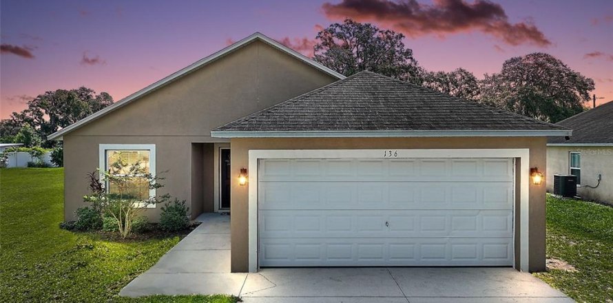 House in Groveland, Florida 3 bedrooms, 139.73 sq.m. № 1835386