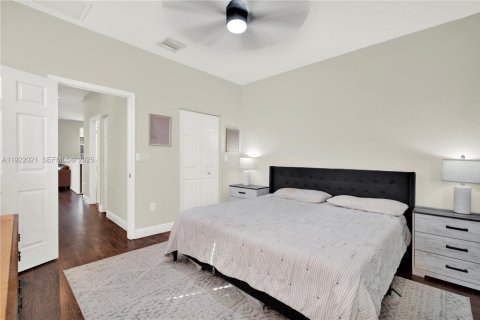 Купить таунхаус в Пемброк-Пайнс, Флорида 3 спальни, 169.64м2, № 1977165 - фото 21