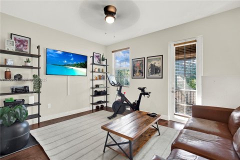 Купить таунхаус в Пемброк-Пайнс, Флорида 3 спальни, 169.64м2, № 1977165 - фото 15