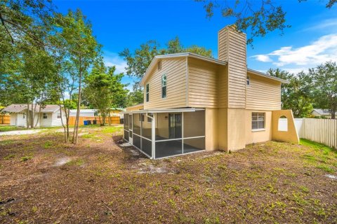 Casa en venta en Tampa, Florida, 4 dormitorios, 158.86 m2 № 1870375 - foto 3