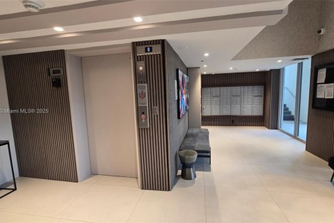 Купить кондоминиум в Бей-Харбор-Айлендс, Флорида 2 спальни, 121.05м2, № 1966116 - фото 7