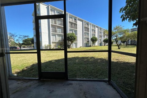 Condominio en venta en Miramar, Florida, 2 dormitorios, 77.29 m2 № 1712247 - foto 22