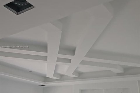 House in Lehigh Acres, Florida 4 bedrooms № 2056277 - photo 2