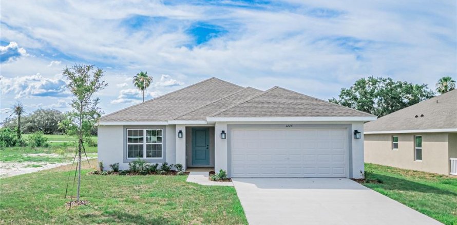 Casa en Lake Wales, Florida 3 dormitorios, 183.02 m2 № 2215208