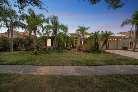 House in Kissimmee, Florida 5 bedrooms, 281.68 sq.m. № 1789551 - photo 6