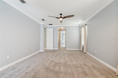 House in Kissimmee, Florida 5 bedrooms, 281.68 sq.m. № 1789551 - photo 24