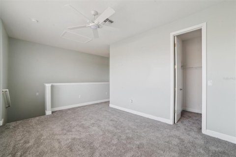 House in Kissimmee, Florida 5 bedrooms, 281.68 sq.m. № 1789551 - photo 28