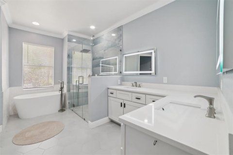 House in Kissimmee, Florida 5 bedrooms, 281.68 sq.m. № 1789551 - photo 17