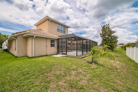 House in Kissimmee, Florida 5 bedrooms, 281.68 sq.m. № 1789551 - photo 4