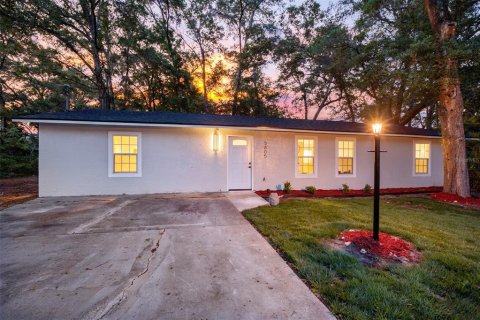 Villa ou maison à Ocala, Floride 3 chambres, 131.55 m2 № 2215608