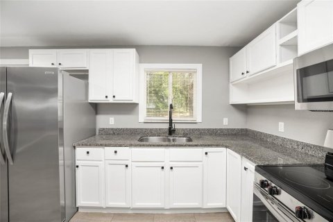 Villa ou maison à vendre à Ocala, Floride: 3 chambres, 131.55 m2 № 2215608 - photo 12