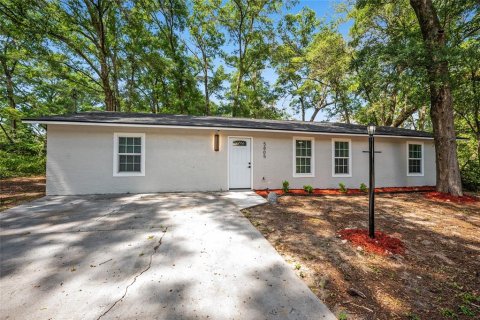 Villa ou maison à vendre à Ocala, Floride: 3 chambres, 131.55 m2 № 2215608 - photo 2