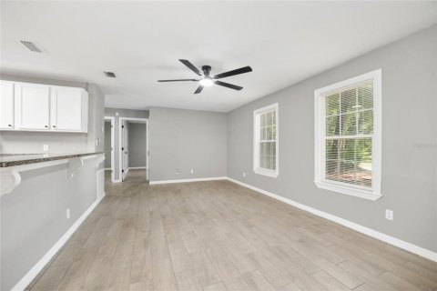 Villa ou maison à vendre à Ocala, Floride: 3 chambres, 131.55 m2 № 2215608 - photo 5